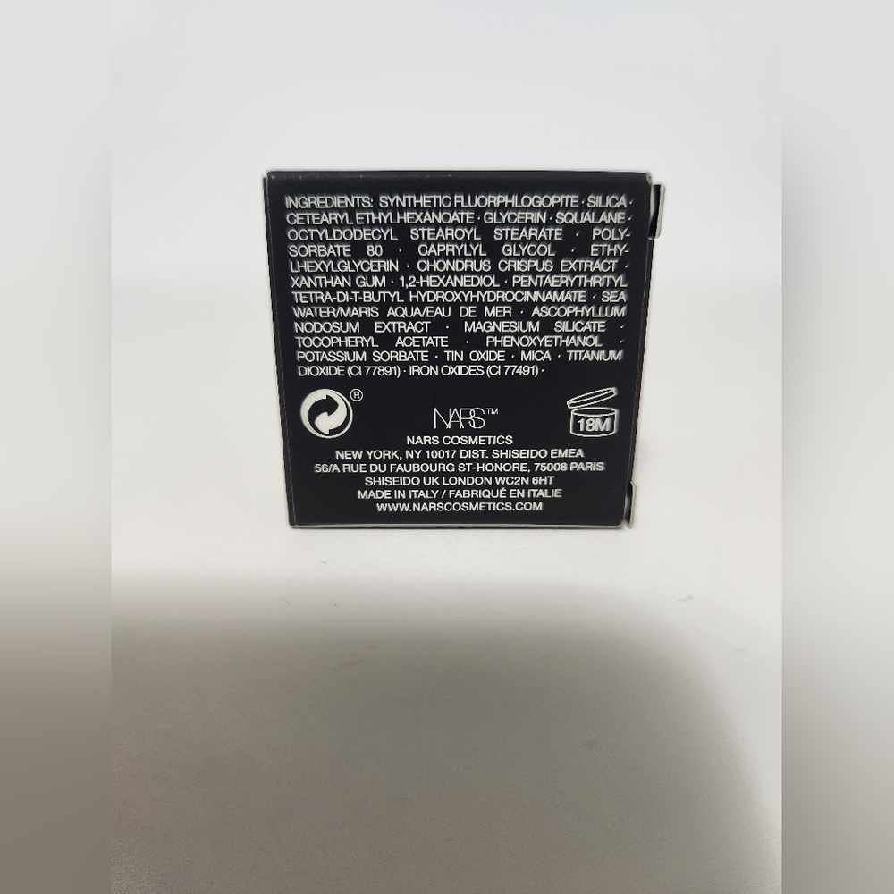 NEW NARS Translucent Crystal Setting Powder - Picture 9 of 10